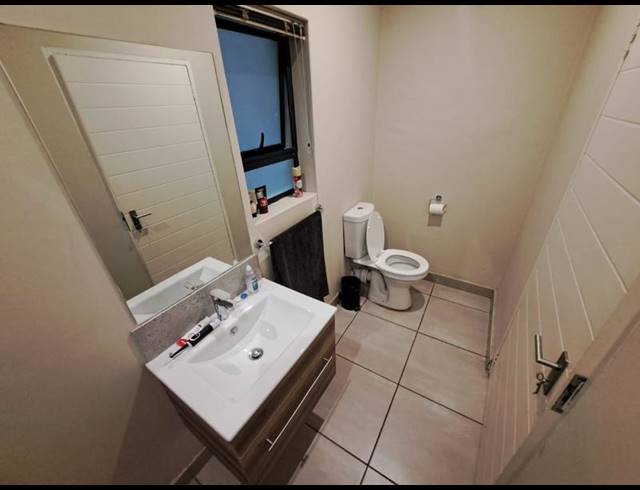 2 BEDROOM PROPERTY TO RENT IN DIE HOEWES